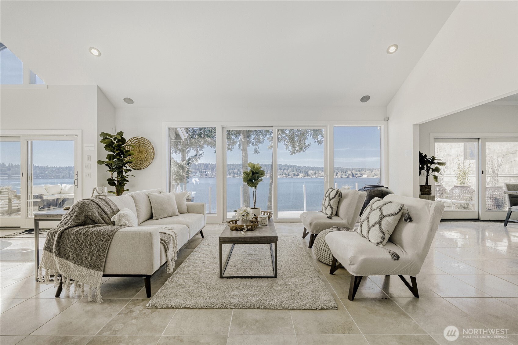 16035 Inglewood Road Northeast Kenmore, WA 98028 - Photo 4 of 38