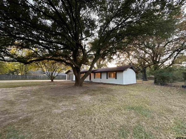 $249,500 | 101 Sierra Madre Lane, Texarkana, TX 75503