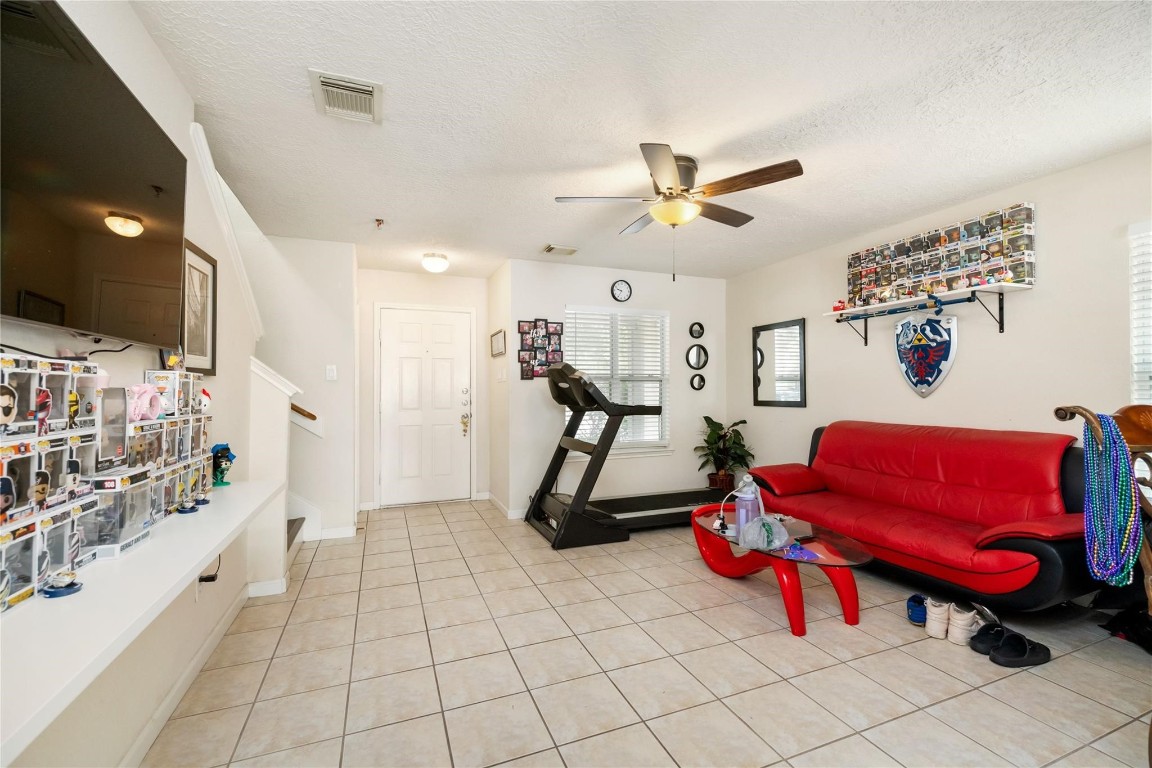 19442 Bold River Road Tomball, TX 77375 - Photo 5 of 18 Living Room