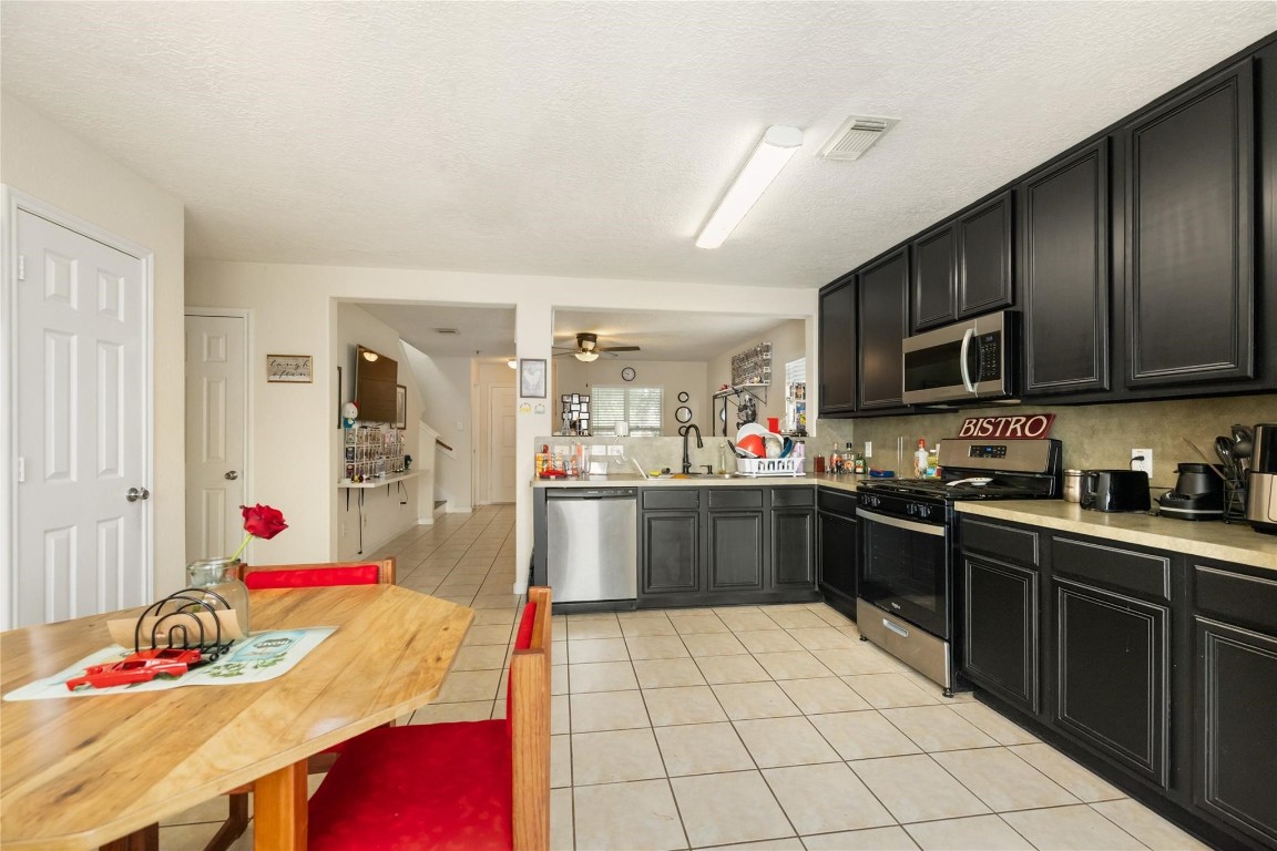 19442 Bold River Road Tomball, TX 77375 - Photo 7 of 18 Kitchen