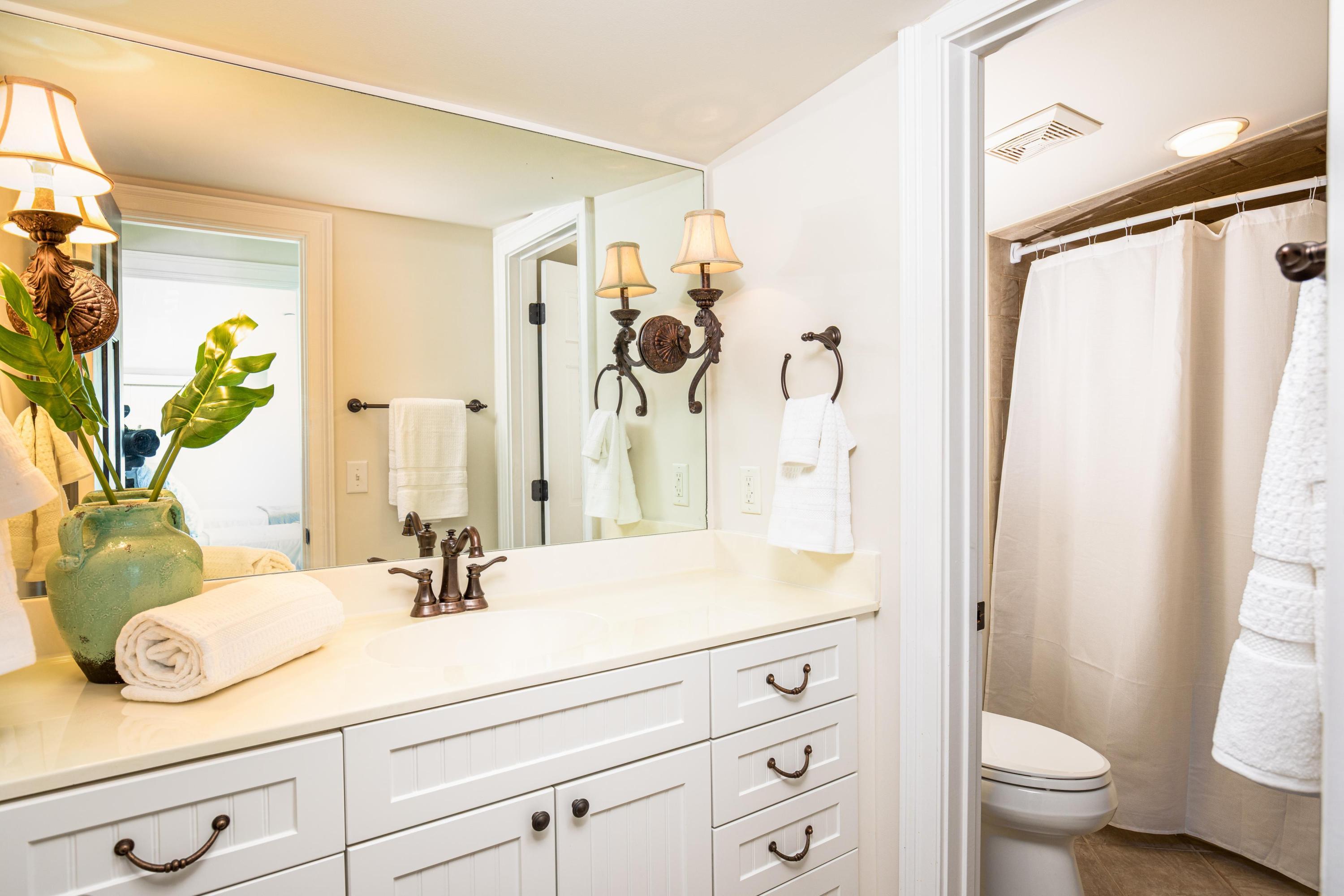 12 Ocean Point Drive Isle of Palms, SC 29451 - Photo 31 of 49 1_Interior_12 OP