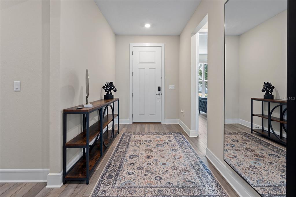 15203 Willow Ridge Drive Montverde, FL 34756 - Photo 3 of 51 a very nice looking room with a couch