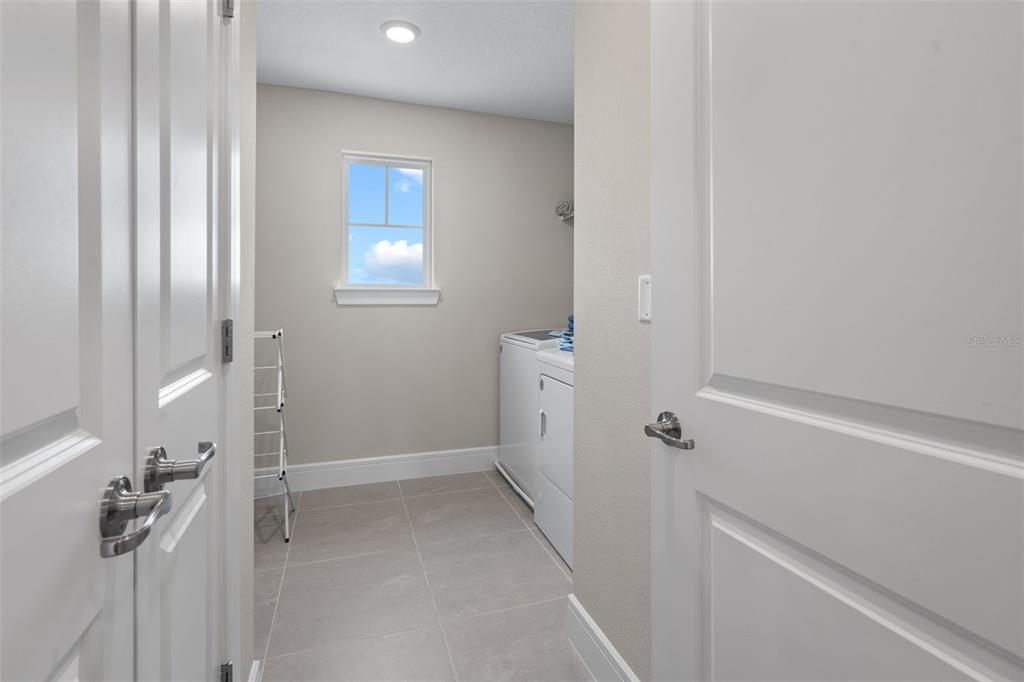 15203 Willow Ridge Drive Montverde, FL 34756 - Photo 33 of 51 a view of a bathroom with a shower