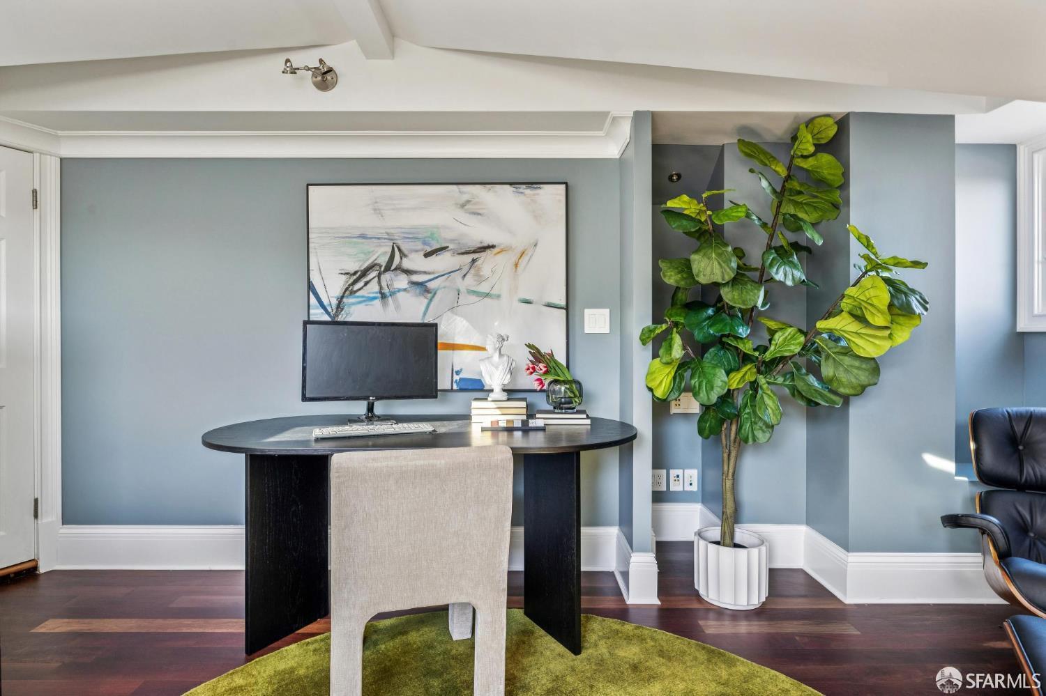 729 Douglass Street San Francisco, CA 94114 - Photo 50 of 92 a view of living room with furniture and a potted plant