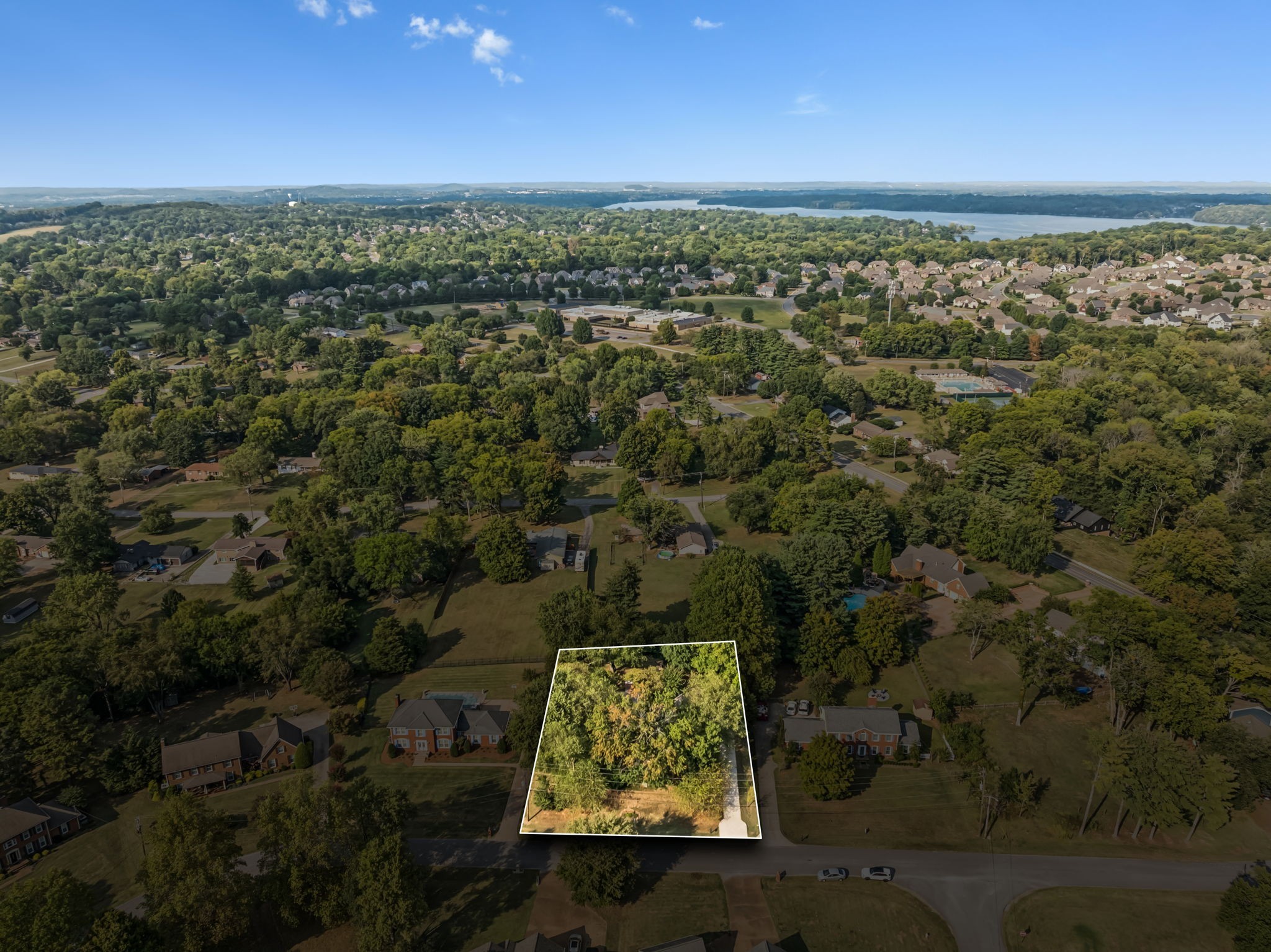 129 West Ridge Drive Hendersonville, TN 37075 - Photo 32 of 44 a view of a yard