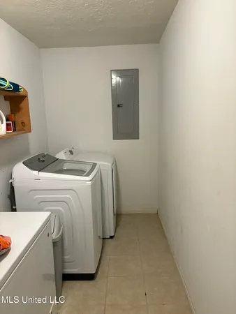 $242,000 | 34450 Highway 427, Philadelphia, MS 39350