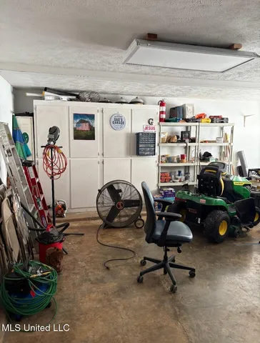 $259,000 | 34450 Highway 427, Philadelphia, MS 39350