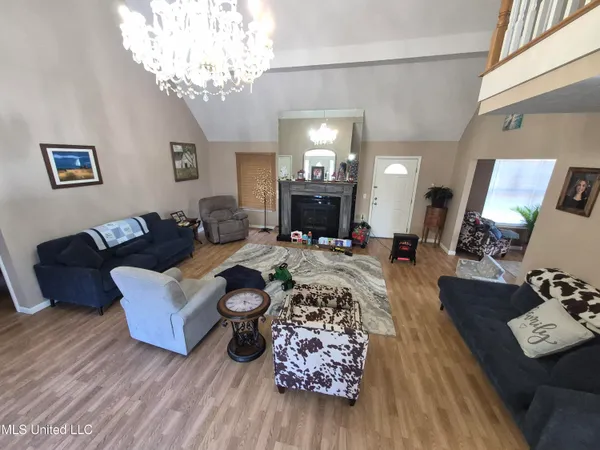 $242,000 | 34450 Highway 427, Philadelphia, MS 39350