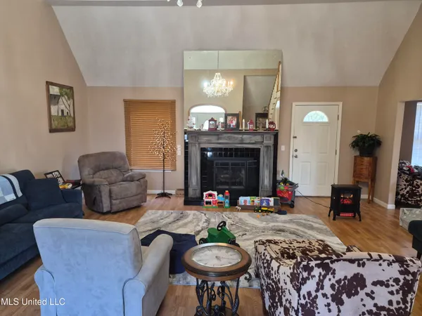 $242,000 | 34450 Highway 427, Philadelphia, MS 39350