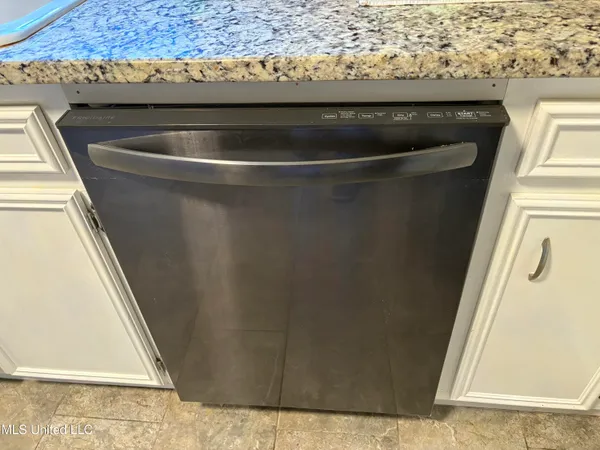 $242,000 | 34450 Highway 427, Philadelphia, MS 39350