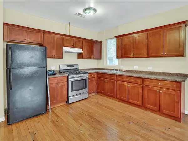 $560,000 | 3518 West Lexington Street, Chicago, IL 60624