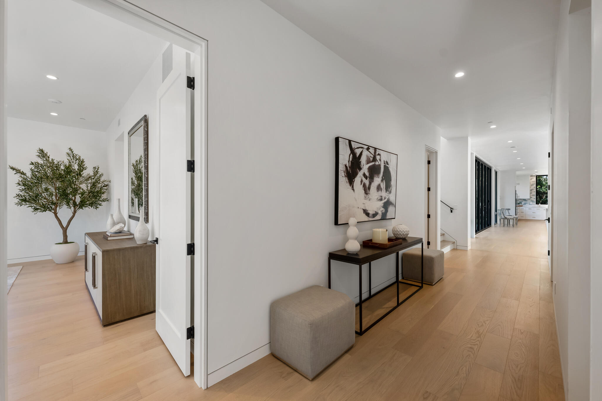 204 Olive Mill Road Santa Barbara, CA 93108 - Photo 13 of 51 To Bedroom