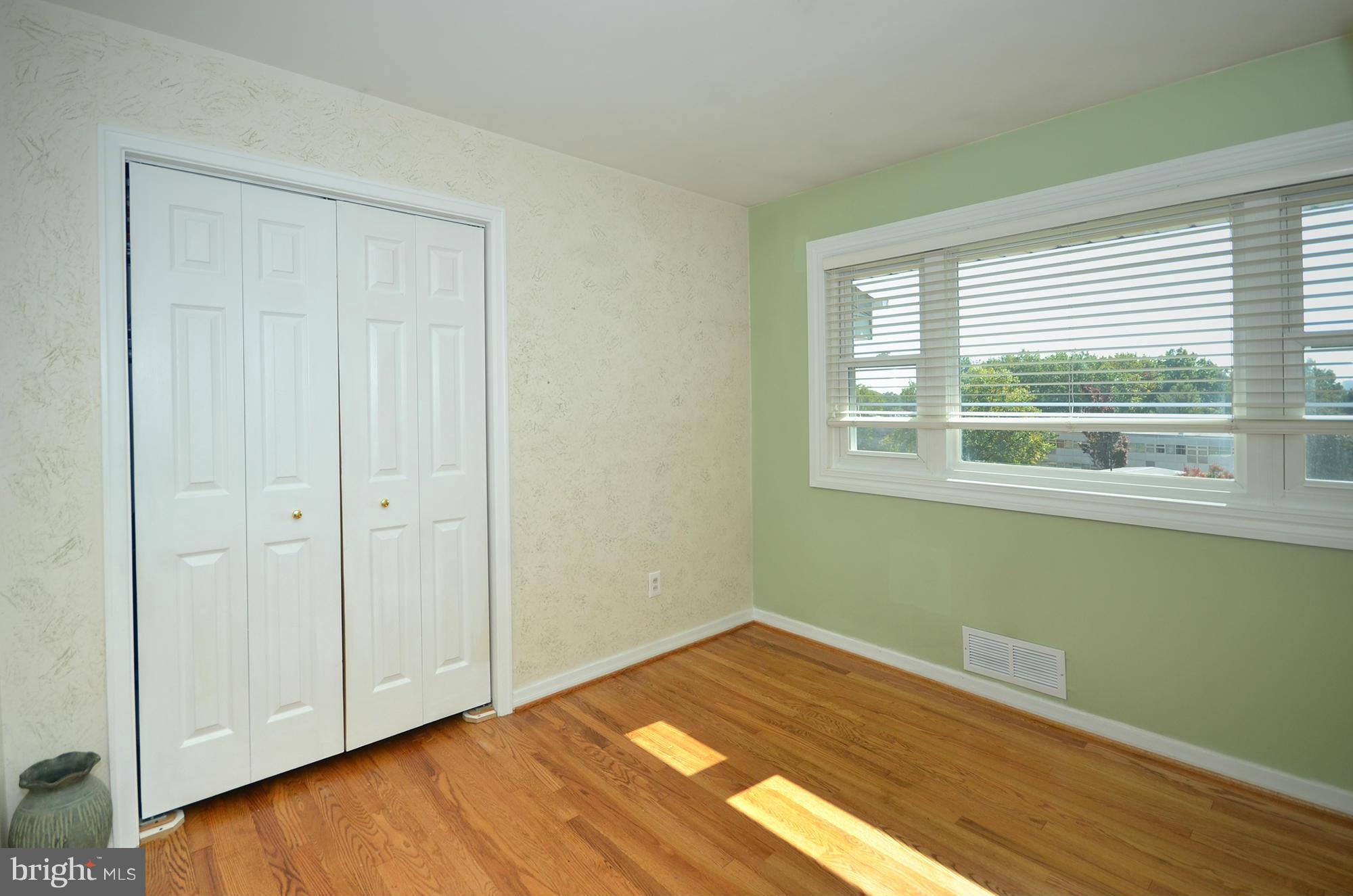 112 East Ridgely Road Lutherville-Timonium, MD 21093 - Photo 18 of 30 Bedroom #3
