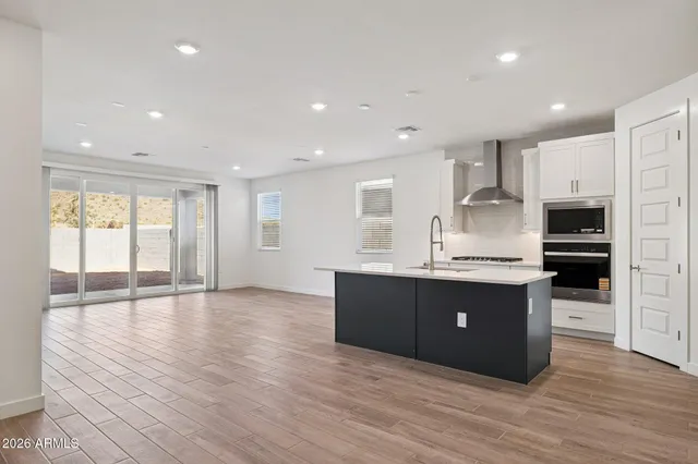 $782,705 | 2544 East Villa Linda Drive, Phoenix, AZ 85024