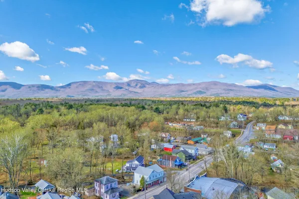 $345,000 | 579 Main Street, Cairo, NY 12413