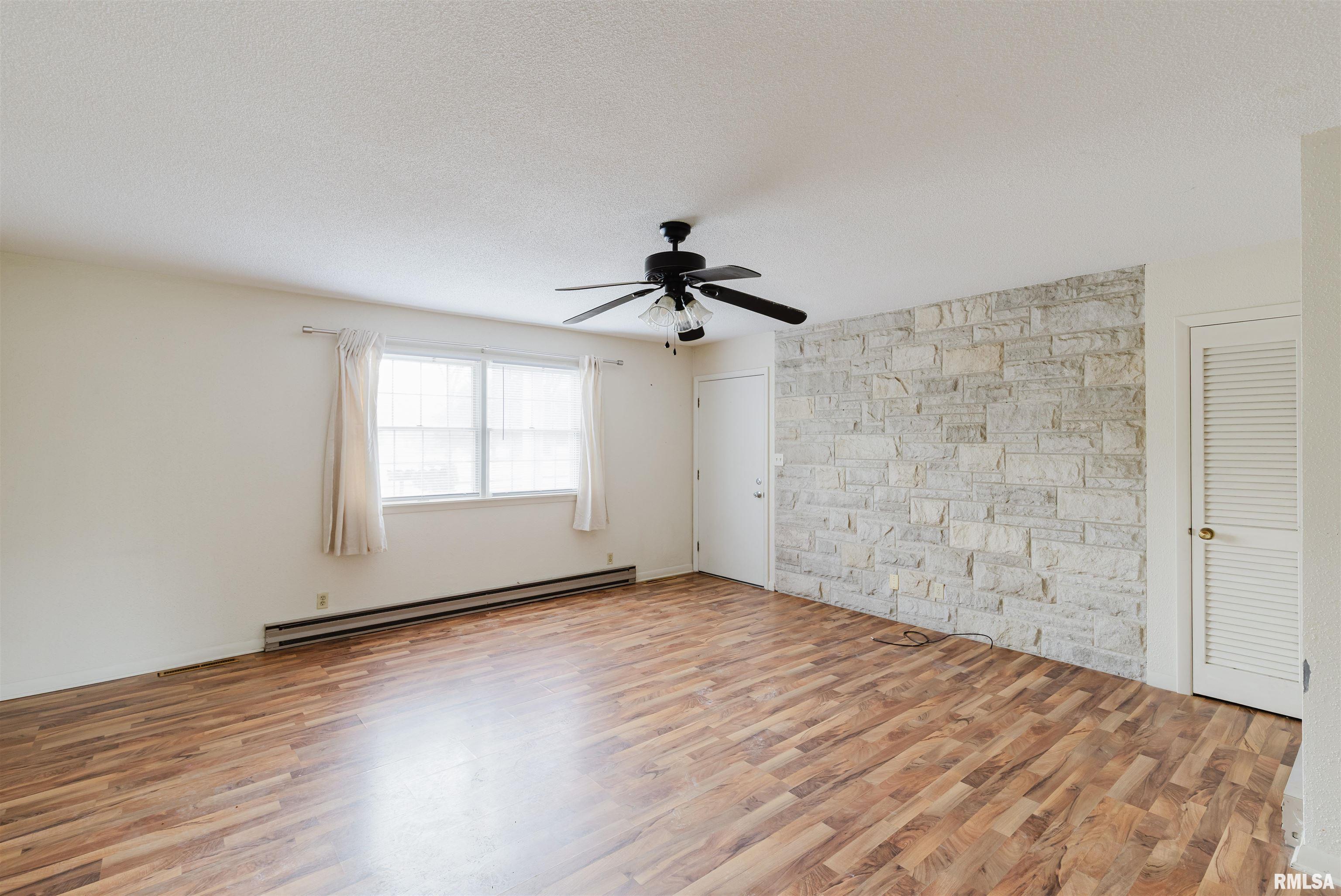 1609 South 22nd Street Herrin, IL 62948 - Photo 3 of 19