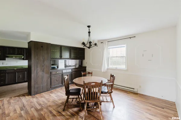 $299,900 | 1609 South 22nd Street, Herrin, IL 62948