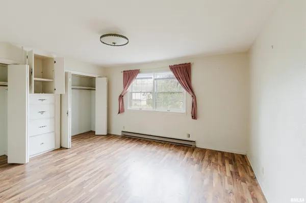 $299,900 | 1609 South 22nd Street, Herrin, IL 62948