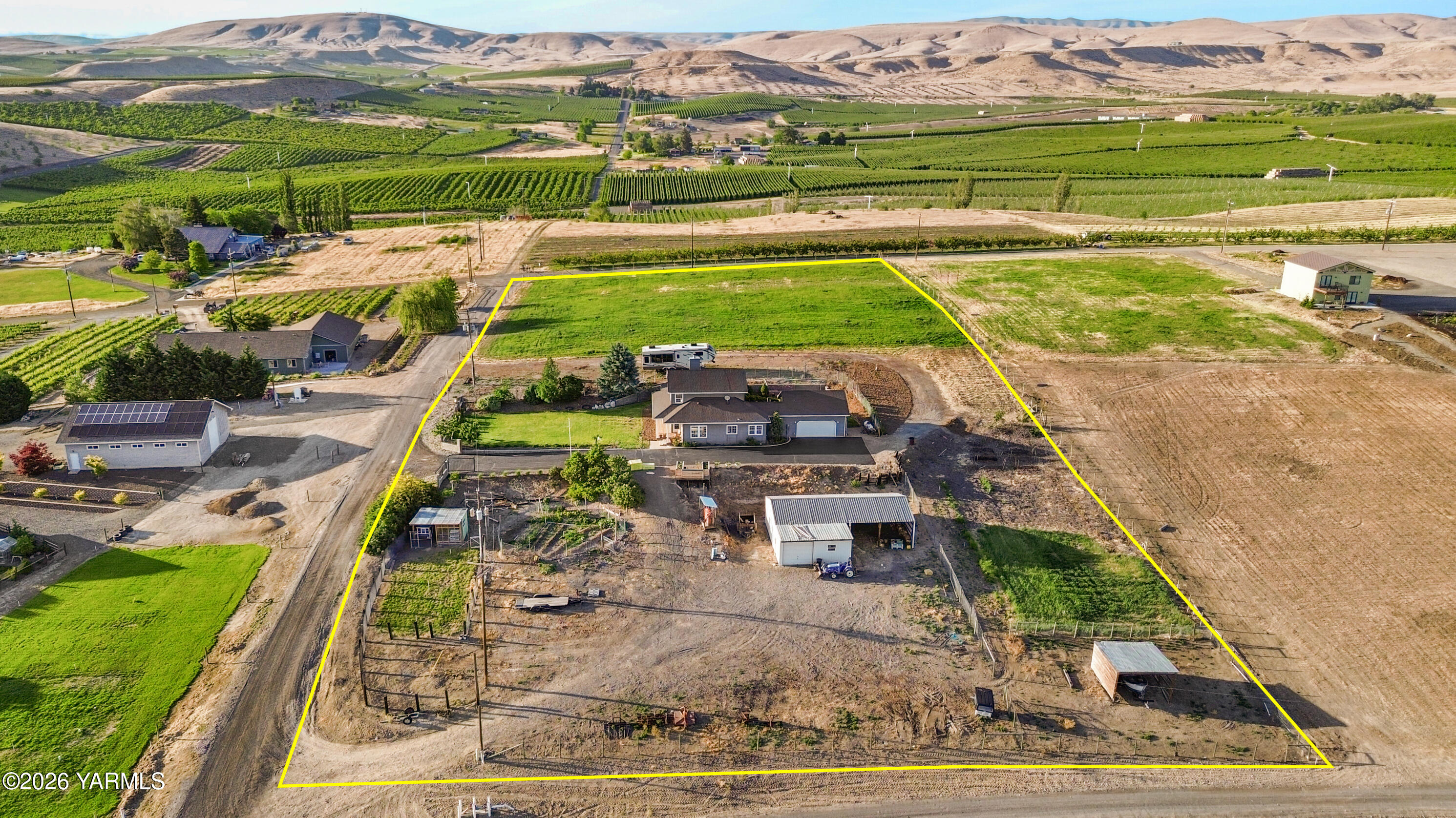 5060 Lombard Loop Road Zillah, WA 98953 - Photo 4 of 65 5060LombardLp_01