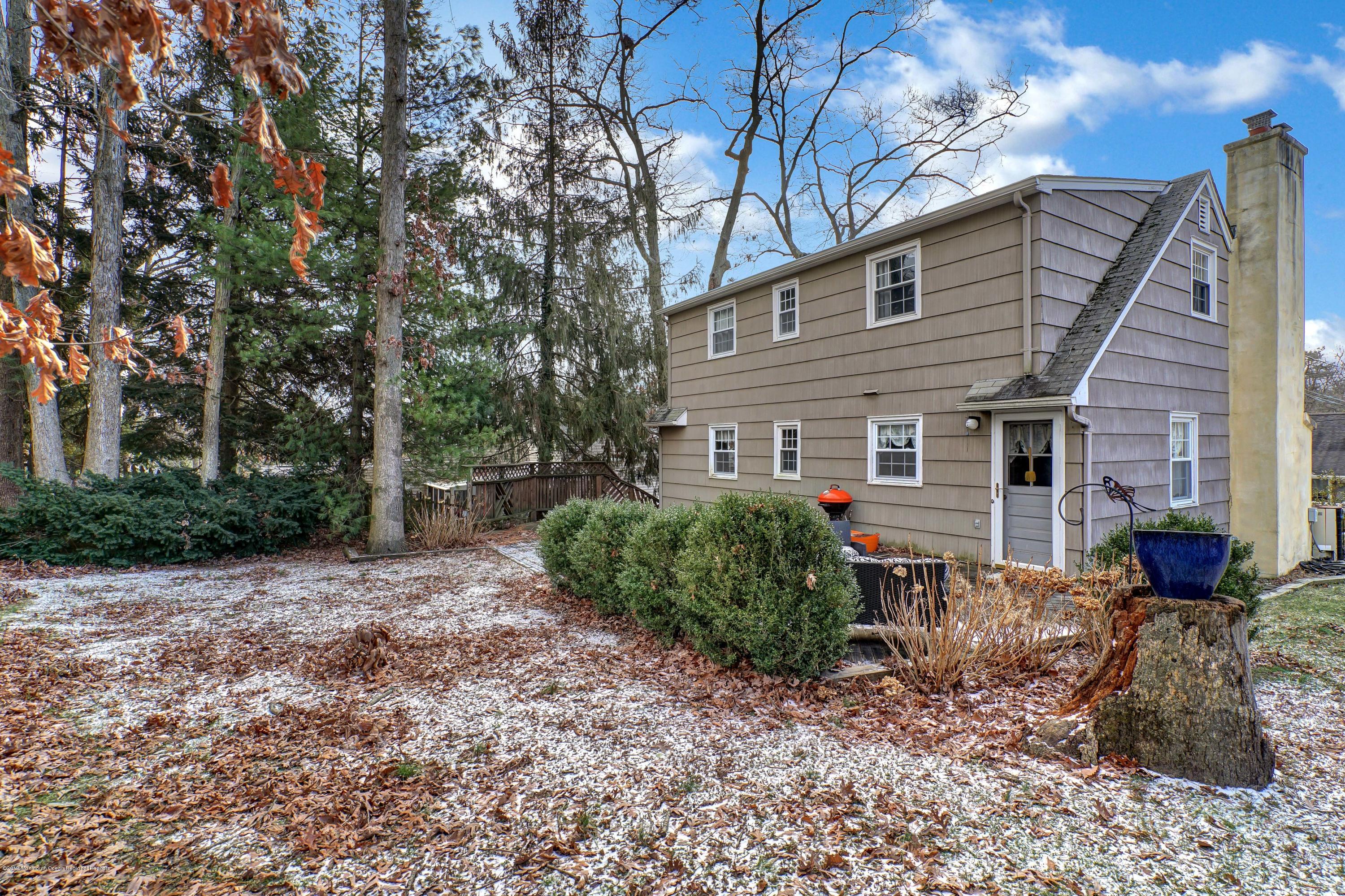111 Wilson Road Neptune Township, NJ 07753 - Photo 23 of 25 040_dsc06909
