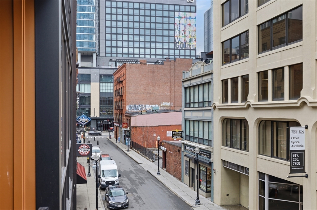 230 Friend Street, Unit 3 Boston, MA 02114 - Photo 18 of 29