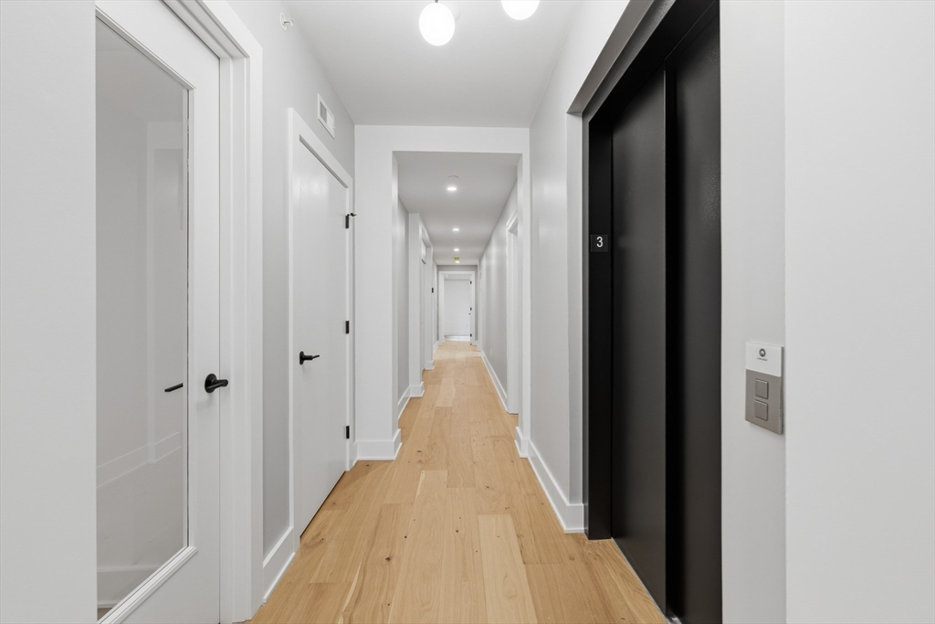 230 Friend Street, Unit 3 Boston, MA 02114 - Photo 21 of 29