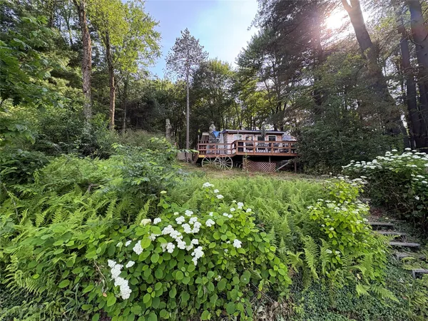 $149,900 | 61 Upper Woodside Drive, Brackney, PA 18812