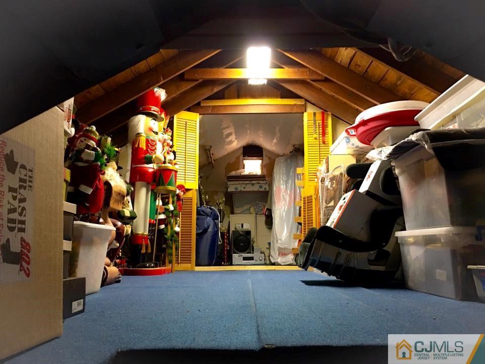 17 Wilshire Road Edison, NJ 08817 - Photo 11 of 19 a view of gym equipment and children play room