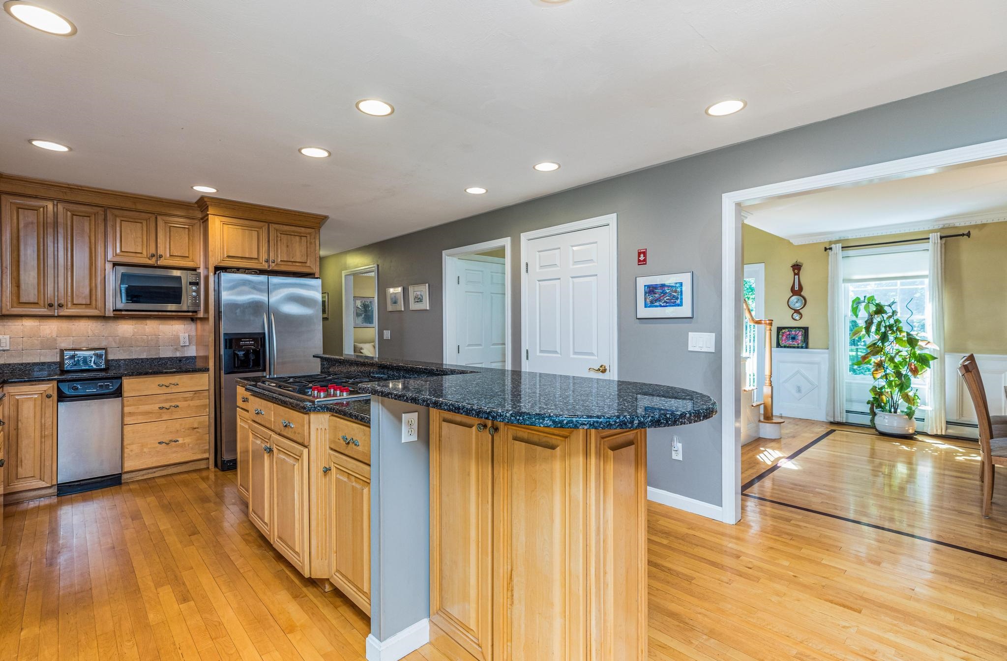 7 Fieldstone Drive Dover, NH 03820 - Photo 2 of 31