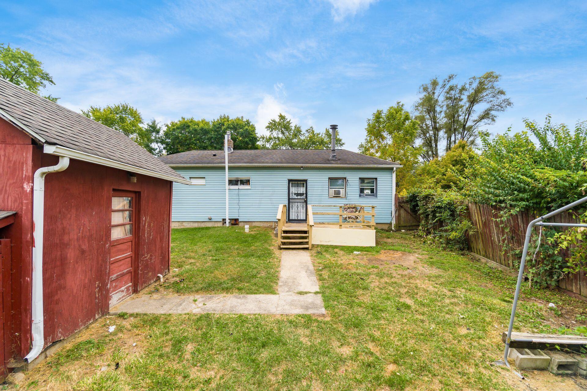1156 Evergreen Road Columbus, OH 43207 - Photo 5 of 15 Rear View A
