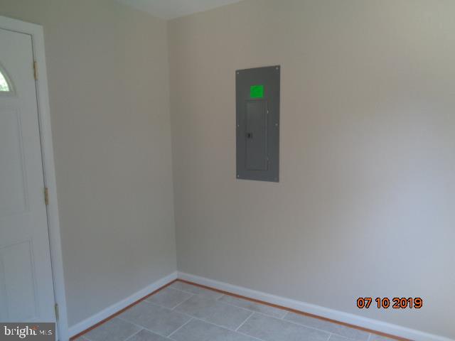 1233 Adams Road Waldorf, MD 20602 - Photo 12 of 25 laundry room