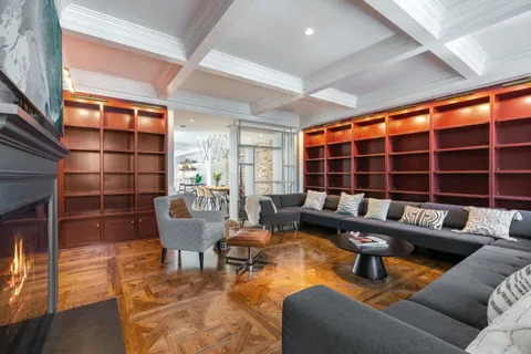 $2,450,000 | 1915 West Wabansia Avenue, Chicago, IL 60622