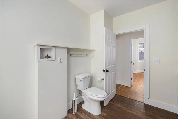 $2,700 | 10 Broad Street, Unit 1, Warren, RI 02885