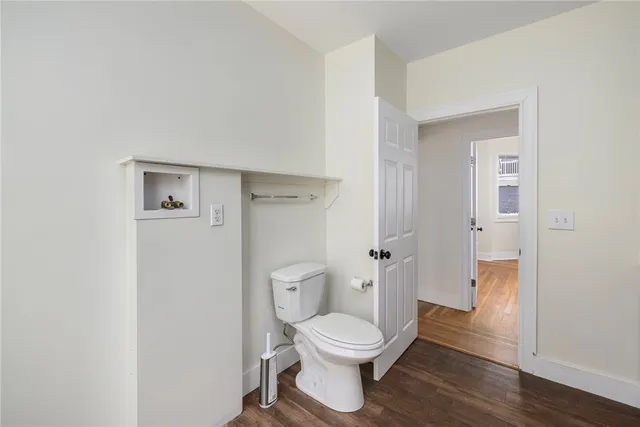 $2,700 | 10 Broad Street, Unit 1, Warren, RI 02885