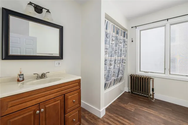 $2,700 | 10 Broad Street, Unit 1, Warren, RI 02885