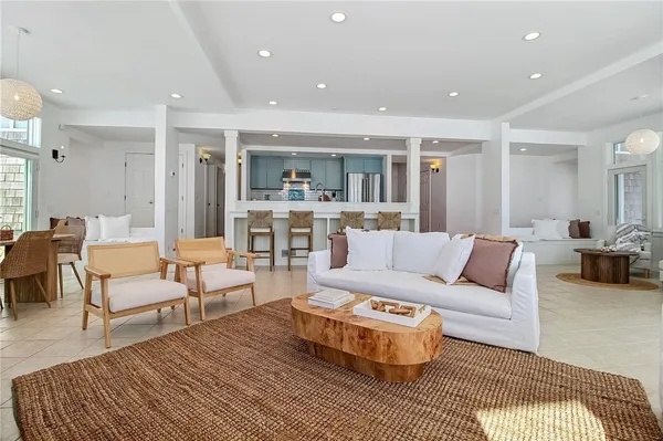 $2,775,000 | 550 Cards Pond Road, South Kingstown, RI 02879