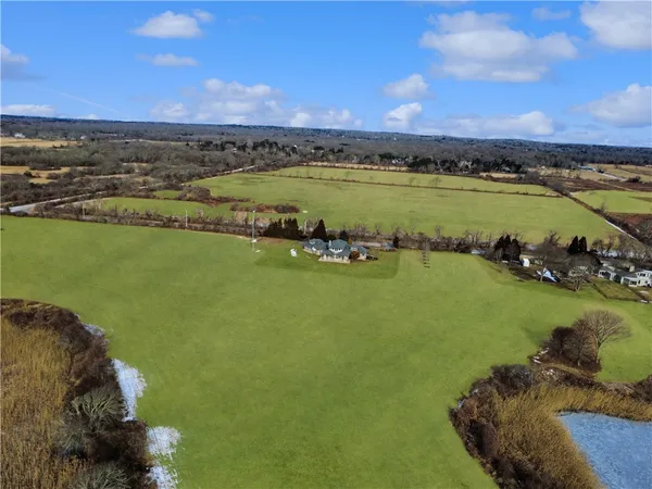 $2,775,000 | 550 Cards Pond Road, South Kingstown, RI 02879