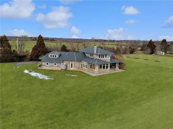 $2,775,000 | 550 Cards Pond Road, South Kingstown, RI 02879