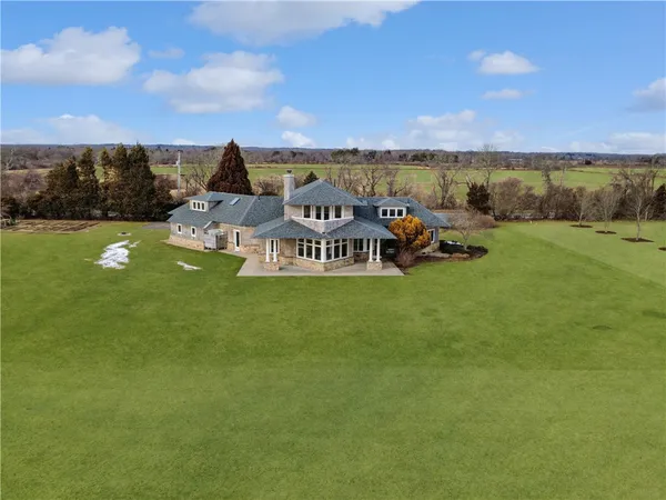 $2,775,000 | 550 Cards Pond Road, South Kingstown, RI 02879