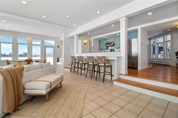 $2,775,000 | 550 Cards Pond Road, South Kingstown, RI 02879