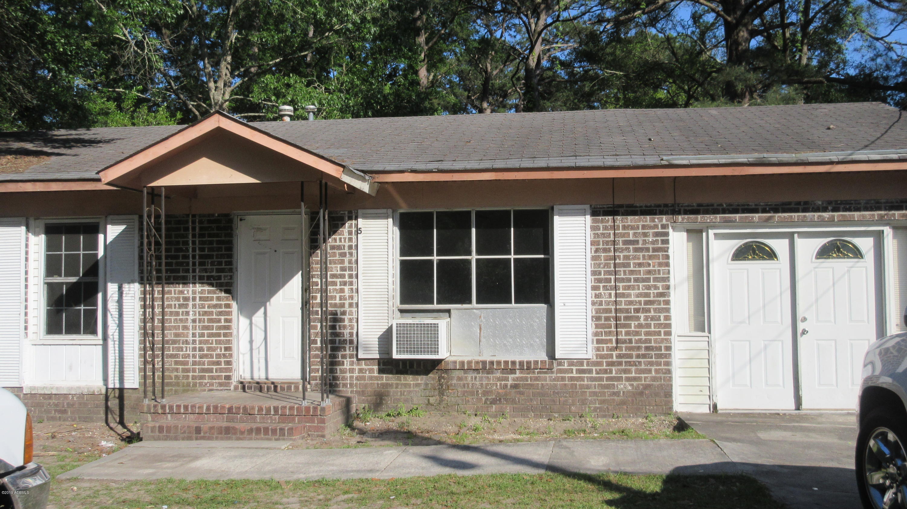5 State Rd S-7-526 Burton, SC 29906 - Photo 1 of 14 IMG_3468