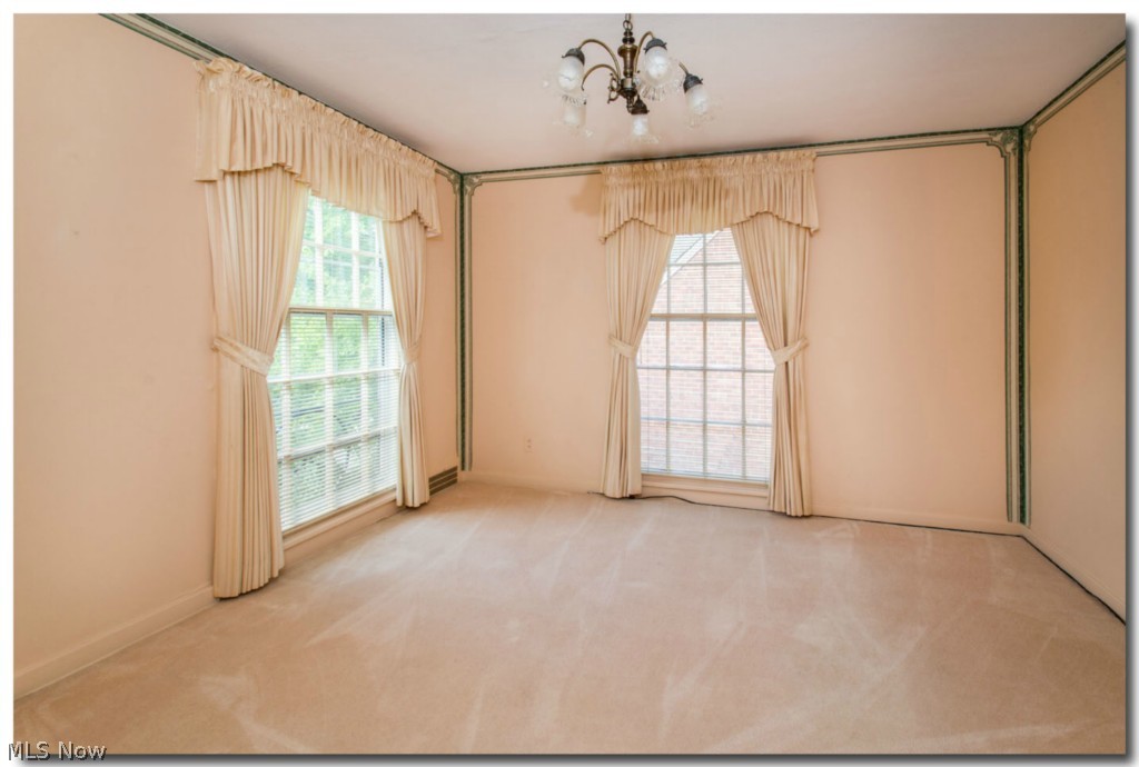 3941 Tyndall Road Cleveland, OH 44118 - Photo 16 of 25 Gallery Image 16