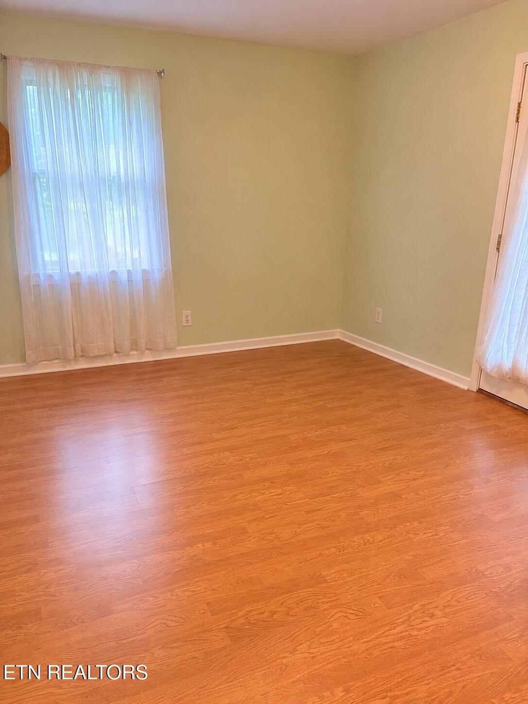129 Jefferson Street Harrogate, TN 37752 - Photo 41 of 51 jeffersonbed1