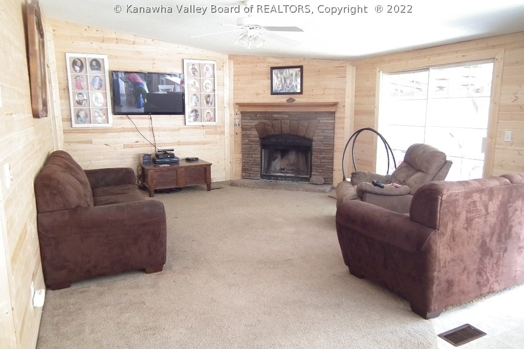 153 Harper Road Clendenin, WV 25045 - Photo 3 of 11 Gallery Image 3
