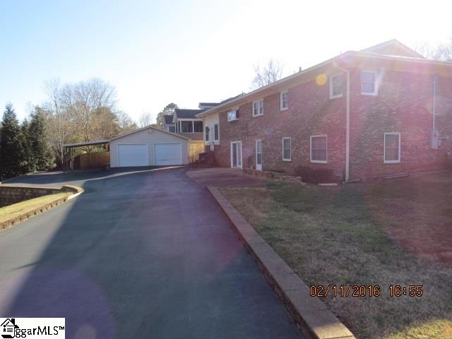 901 Wembley Road Greenville, SC 29607 - Photo 2 of 7