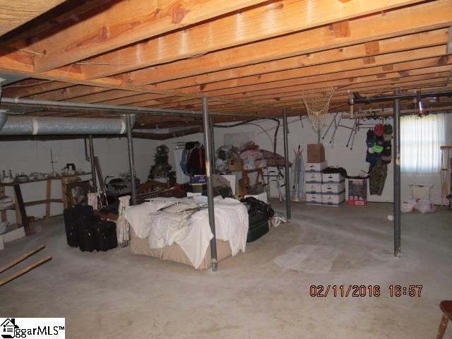 901 Wembley Road Greenville, SC 29607 - Photo 3 of 7