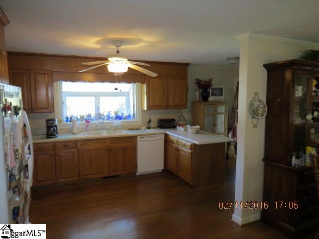 901 Wembley Road Greenville, SC 29607 - Photo 5 of 7