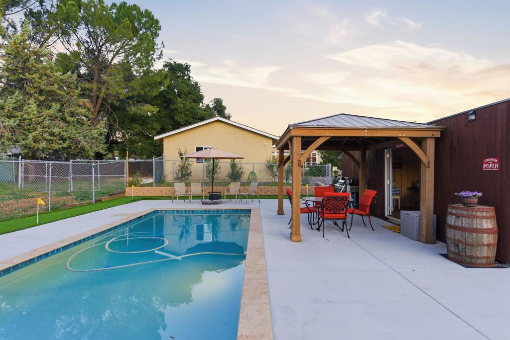 2219 Buckman Springs Road Campo, CA 91906 - Photo 38 of 58 Covered patio