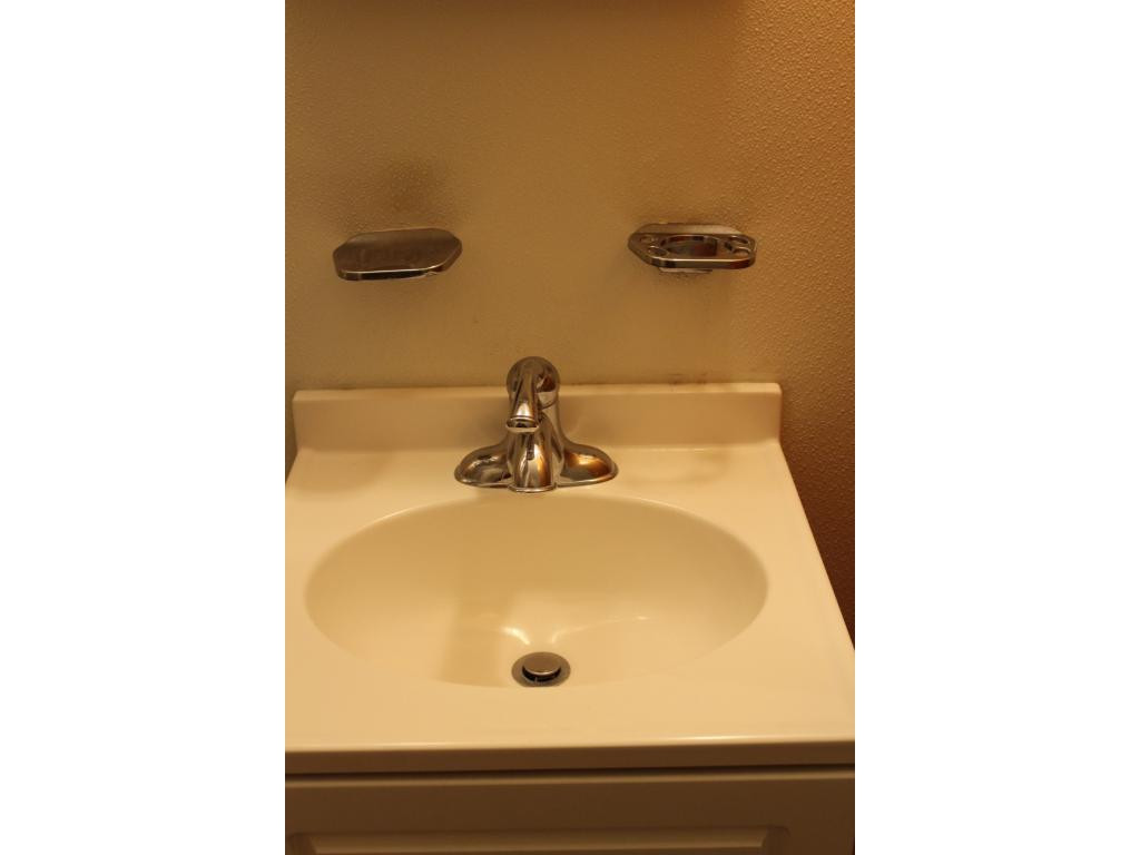 175 Hopson Road Johnson City, TN 37601 - Photo 19 of 28 2nd bathroom
