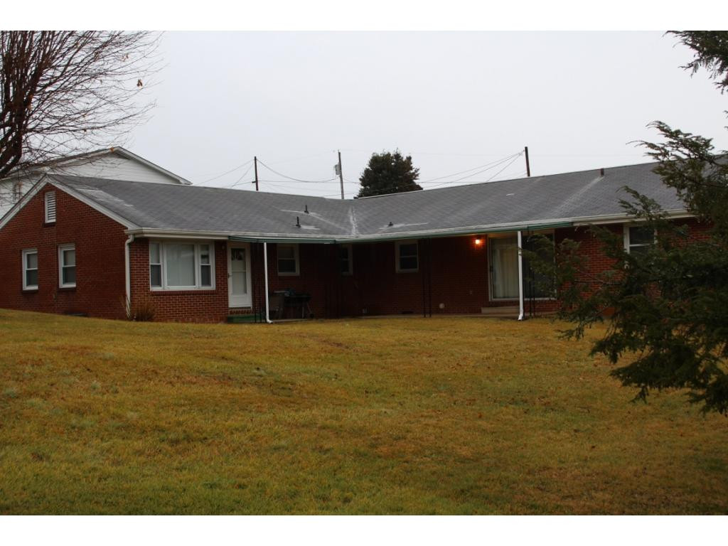 175 Hopson Road Johnson City, TN 37601 - Photo 3 of 28 Back of home